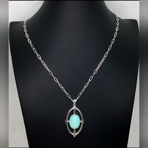 Stella & Dot Fortuna Quartz Pendant Silvertone Necklace 28"